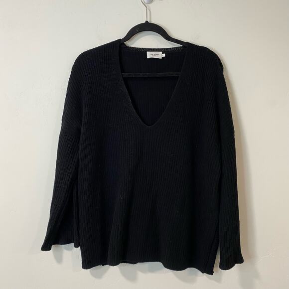 The Reset R Label Women's V Neck Sweater Pullover Black Large Belle Sleeve - Picture 1 of 9